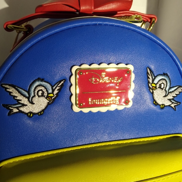 Loungefly Snow White 85th Anniversary Bag - Picture 3 of 10